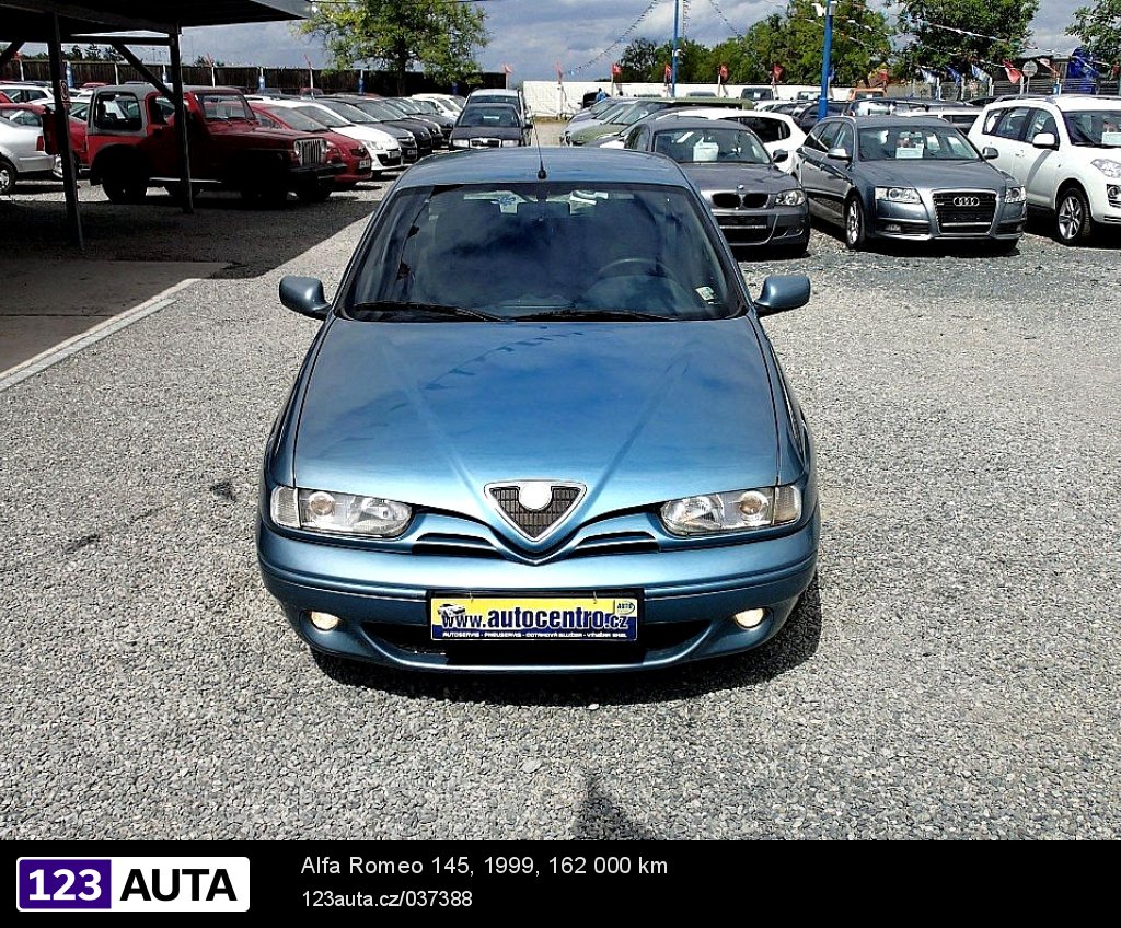 Alfa Romeo 145, 1999 - pohled č. 9