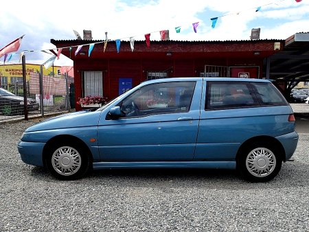 Alfa Romeo 145, 1999 - pohled č. 8