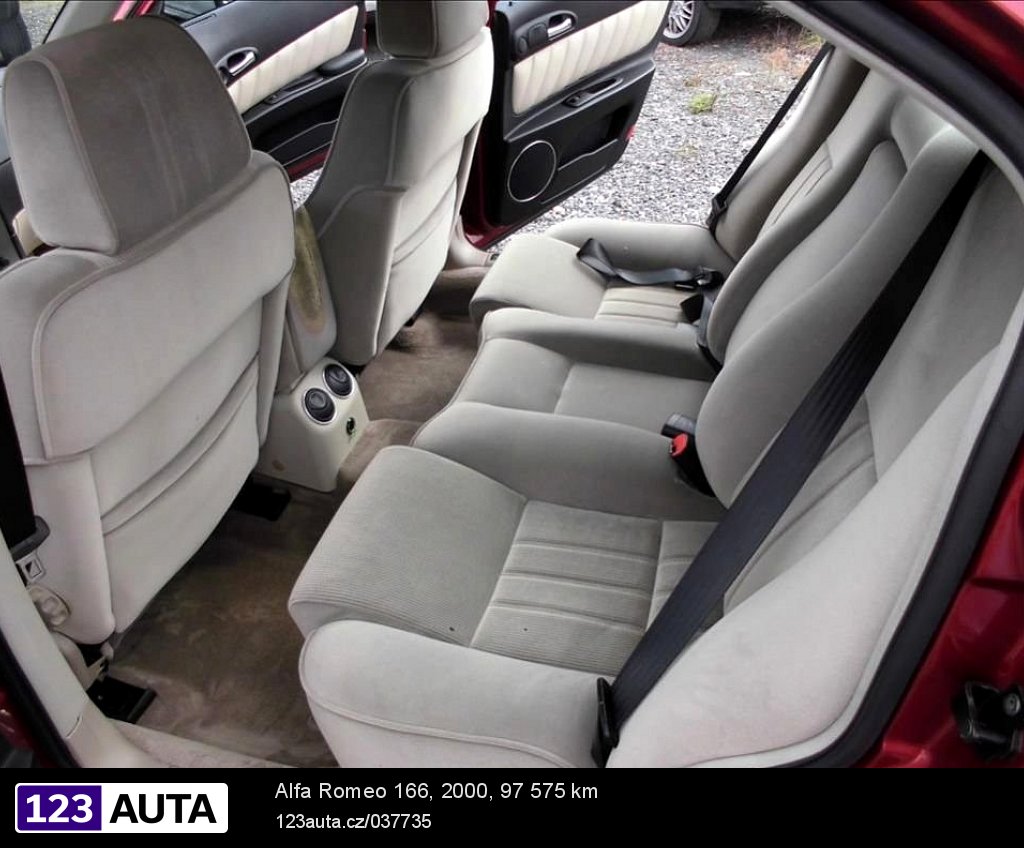 Alfa Romeo 166, 2000 - pohled č. 2