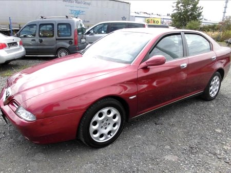 Alfa Romeo 166, 2000