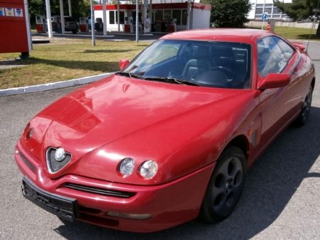 Alfa Romeo GTV, 2000 - pohled č. 2