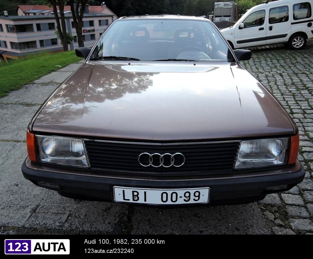 Audi 100, 1982 - pohled č. 8