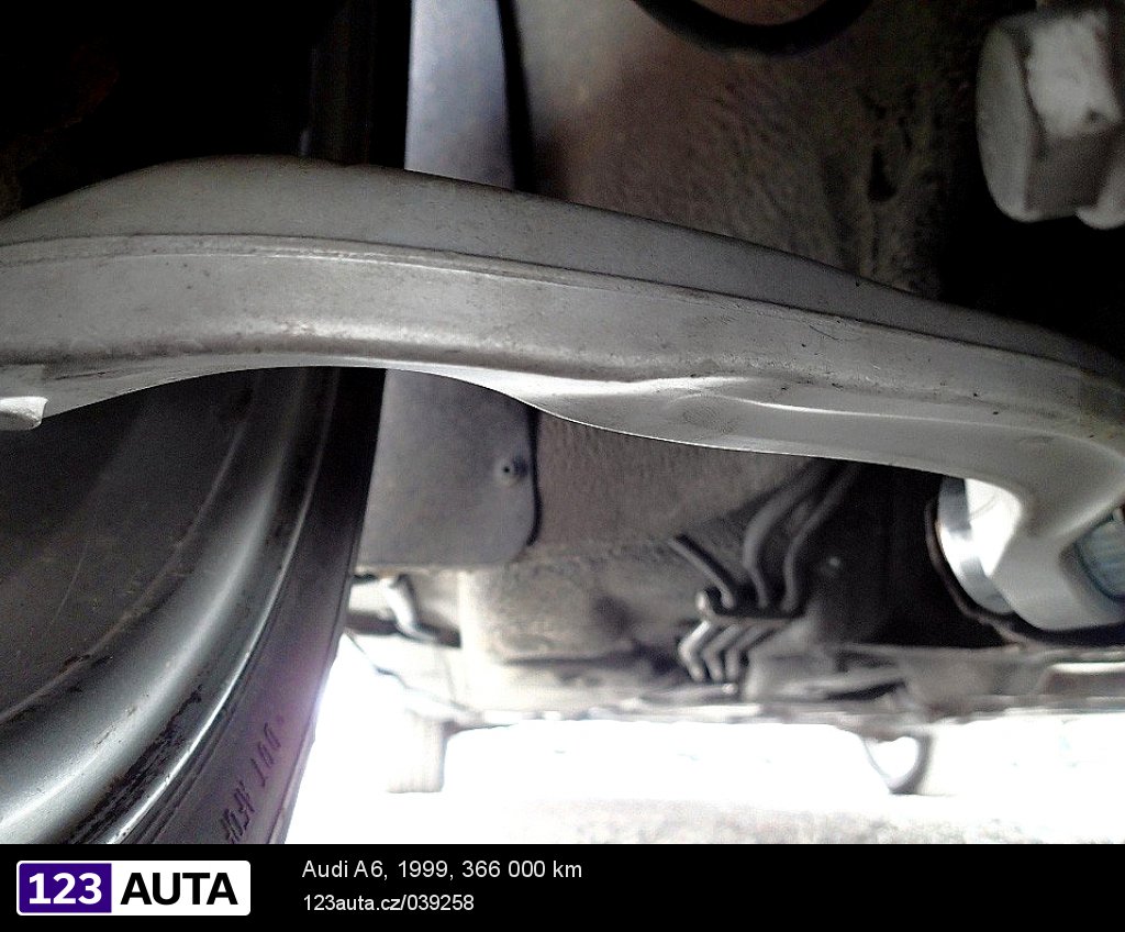 Audi A6, 1999 - pohled č. 6