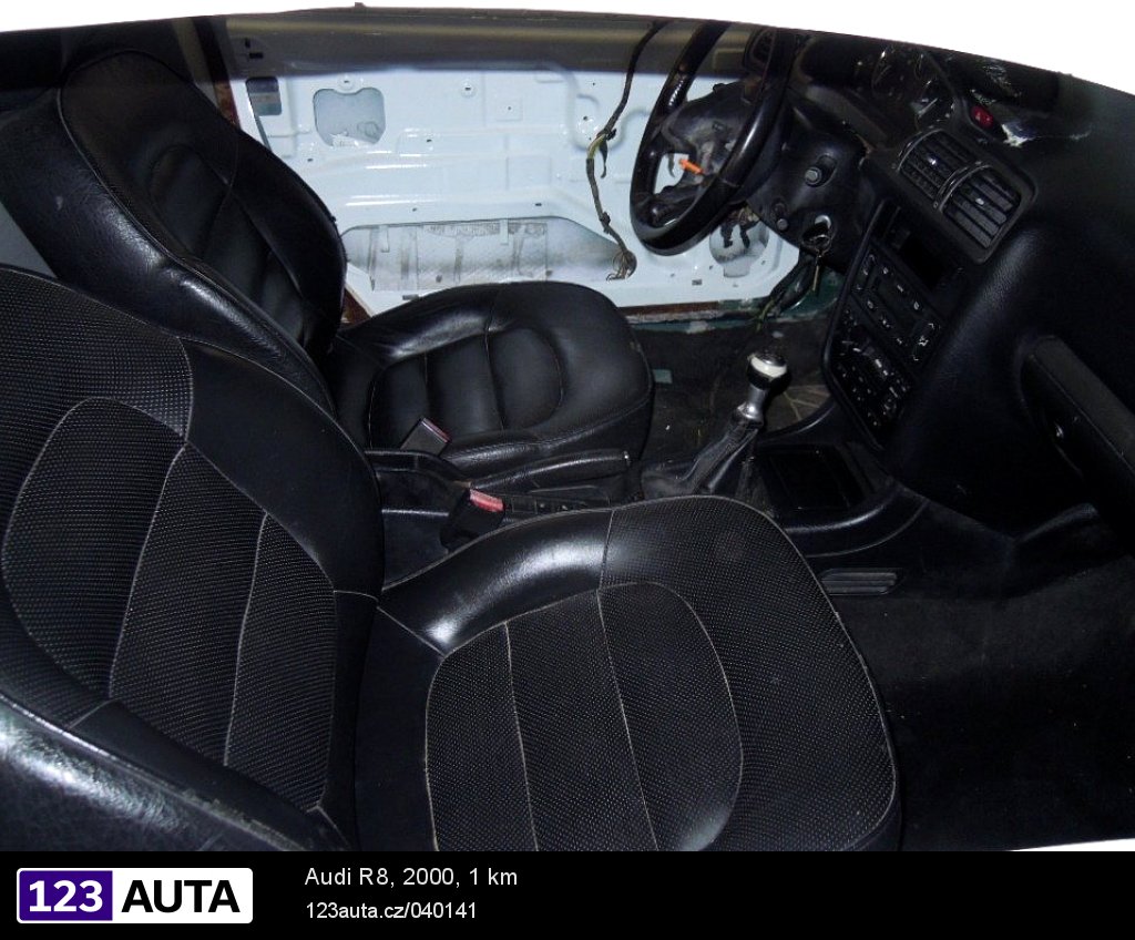 Audi R8, 2000 - pohled č. 6