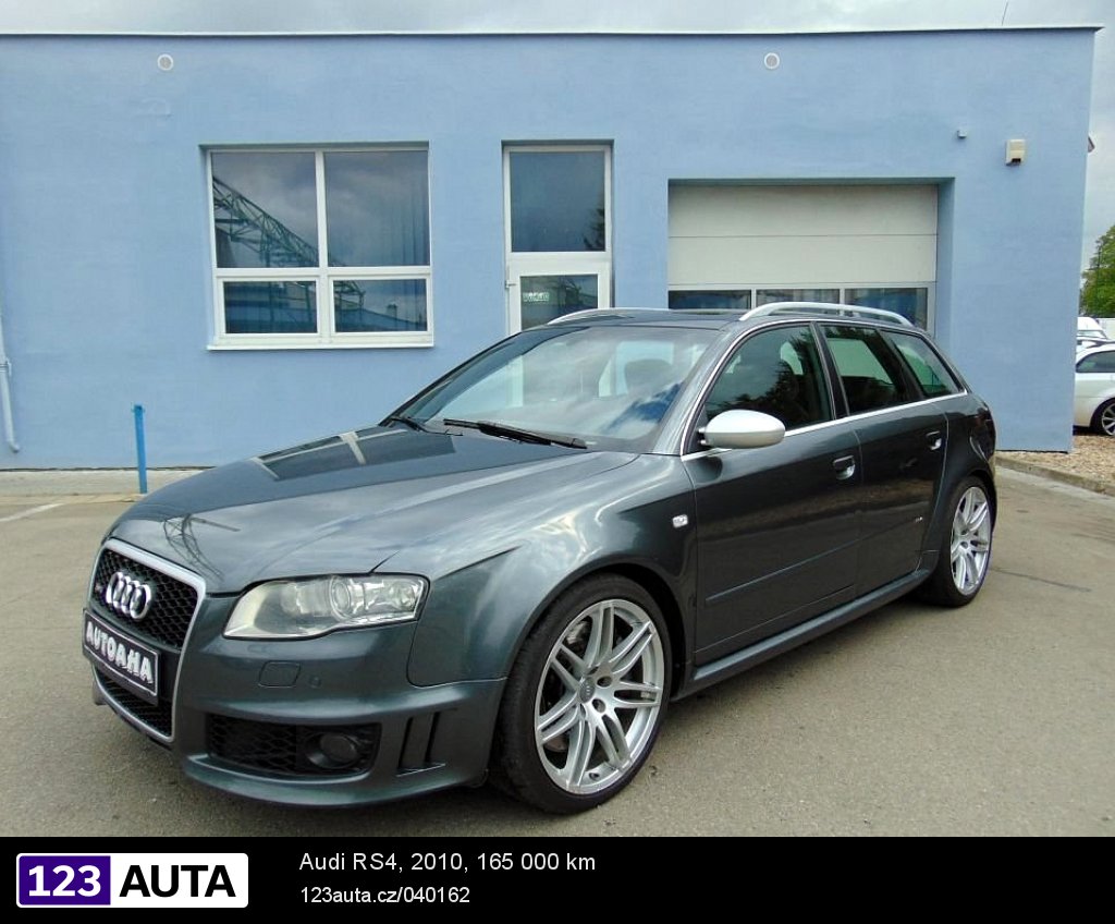 Audi RS4, 2010 - pohled č. 1