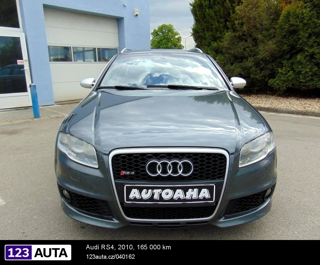 Audi RS4, 2010 - pohled č. 8