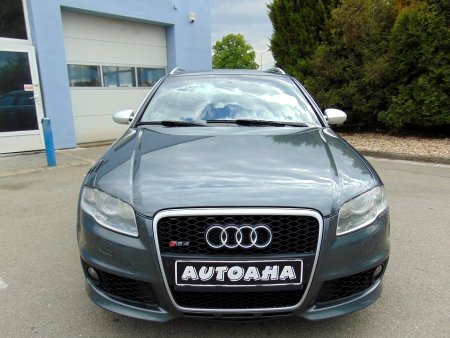 Audi RS4, 2010 - pohled č. 8