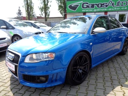 Audi RS4, 2001 - pohled č. 3