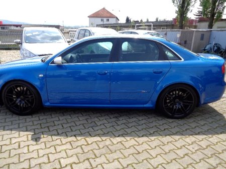 Audi RS4, 2001 - pohled č. 4