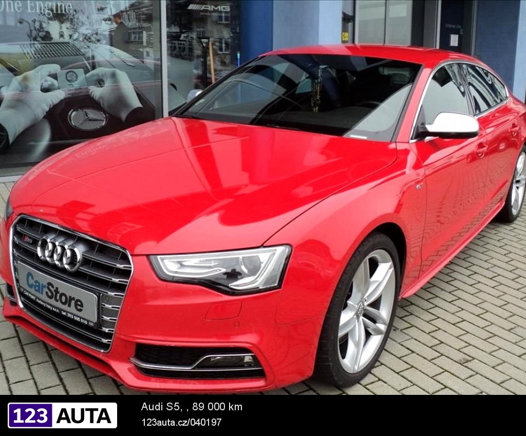 Audi S5, 0 - celkový pohled