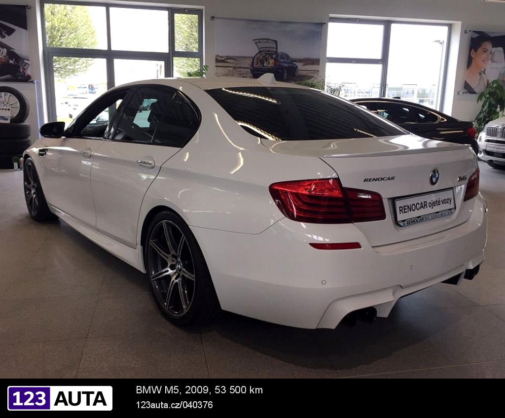 BMW M5, 2009 - pohled č. 3