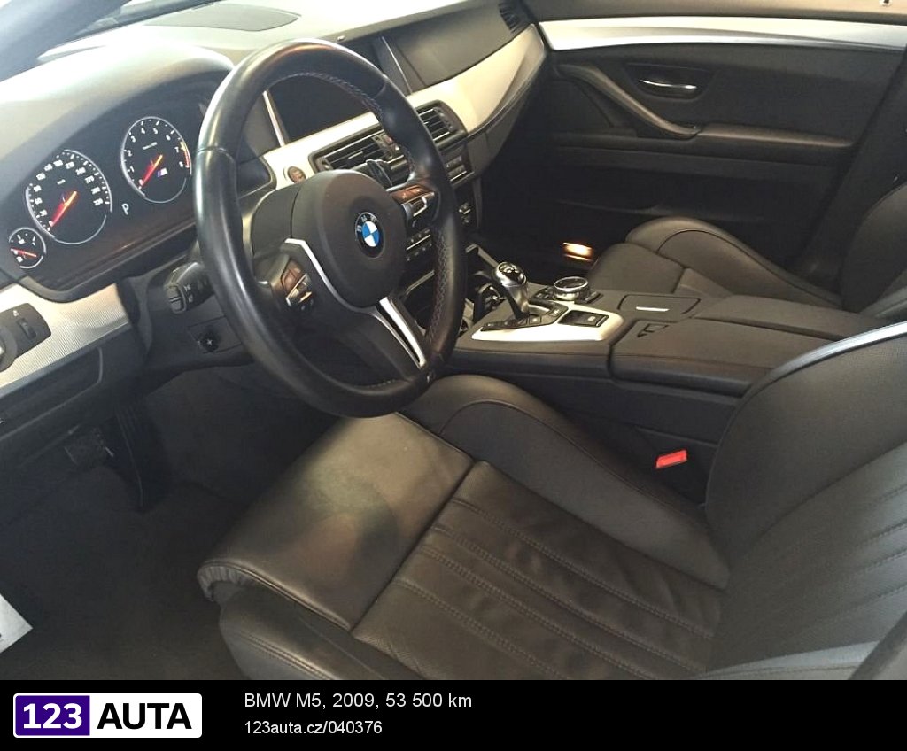BMW M5, 2009 - pohled č. 5