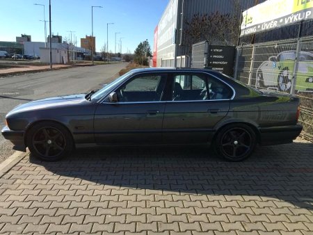 BMW M5, 1989 - pohled č. 4