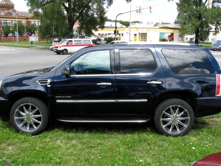 Cadillac Escalade, 2008 - pohled č. 2