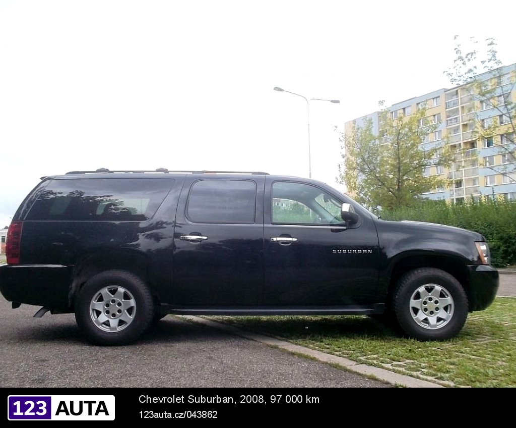 Chevrolet Suburban, 2008 - pohled č. 6