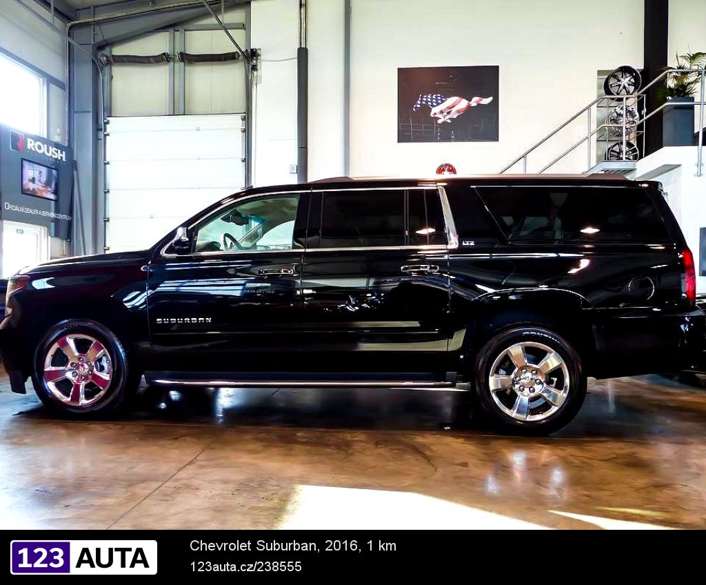 Chevrolet Suburban, 2016 - pohled č. 3