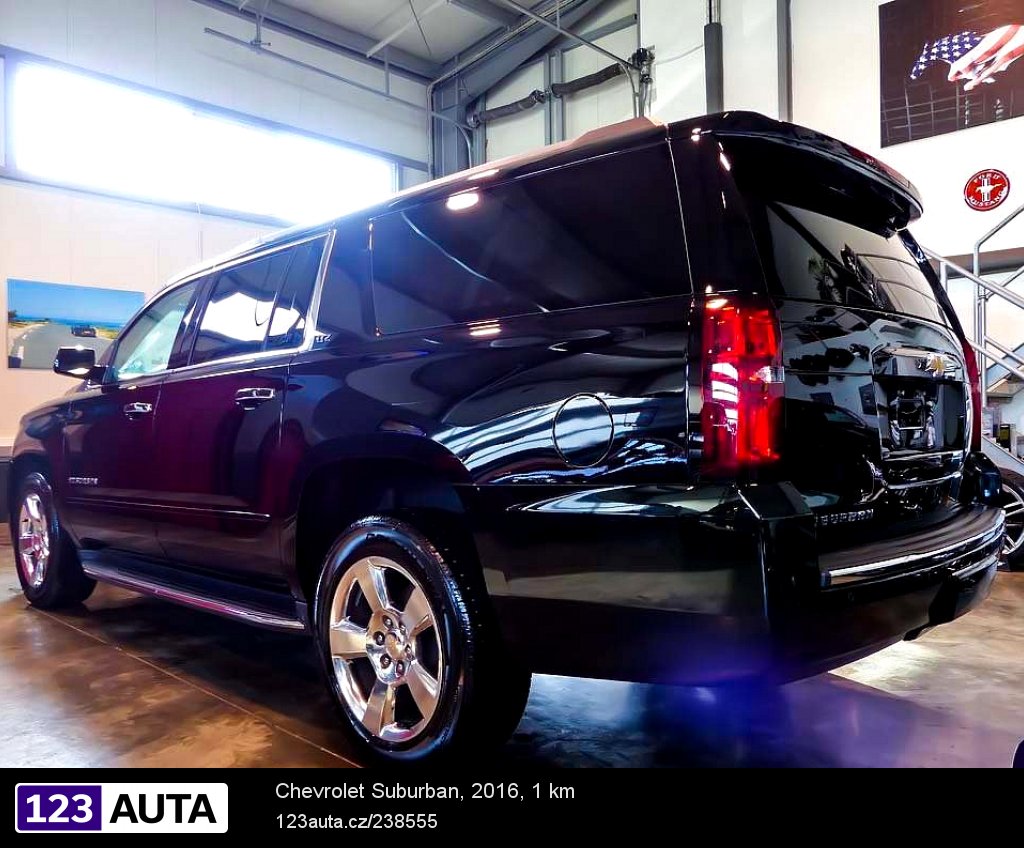 Chevrolet Suburban, 2016 - pohled č. 4
