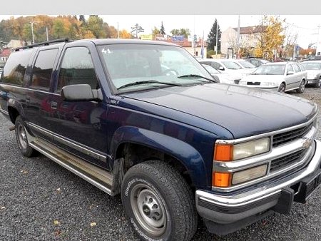 Chevrolet Suburban, 1999 - pohled č. 3