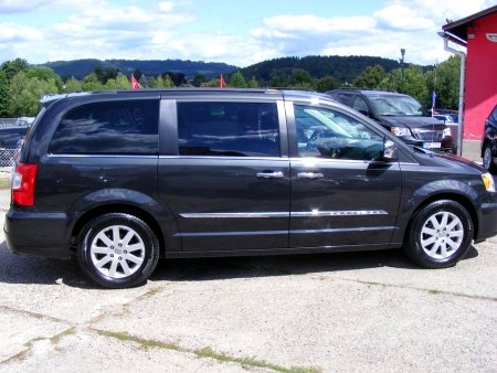 Chrysler Town & Country, 2012 - pohled č. 8