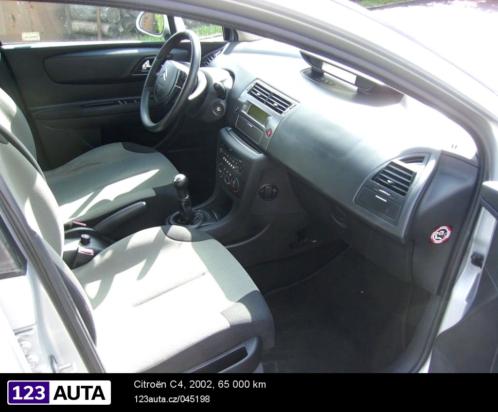 Citroën C4, 2002 - pohled č. 9