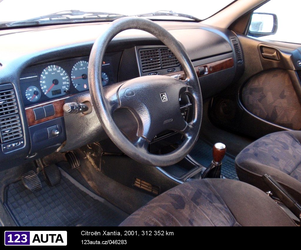 Citroën Xantia, 2001 - pohled č. 8