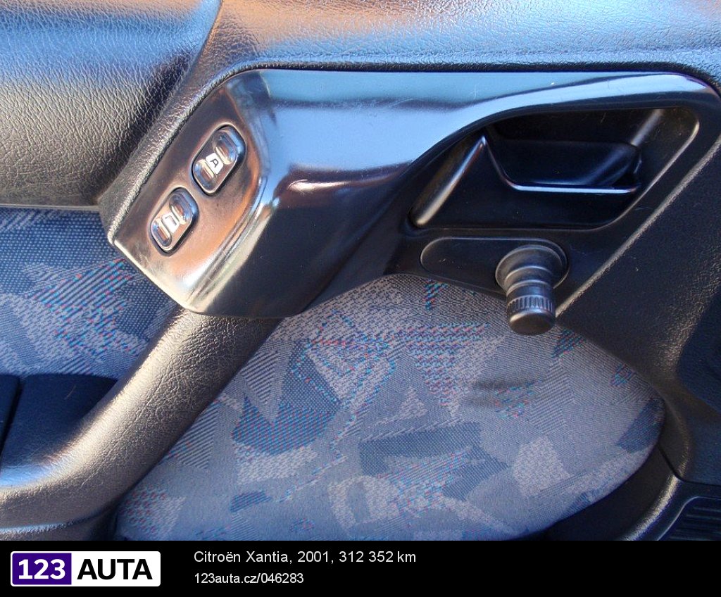 Citroën Xantia, 2001 - pohled č. 9