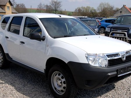 Dacia Duster, 2009 - pohled č. 2
