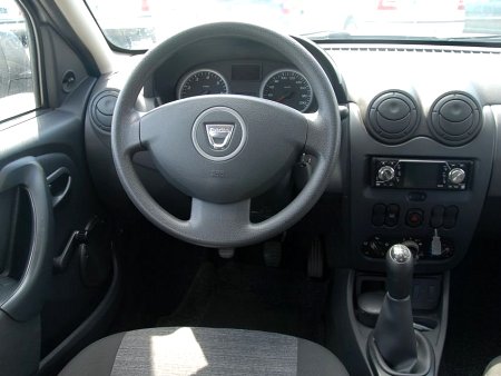 Dacia Duster, 2009 - pohled č. 5