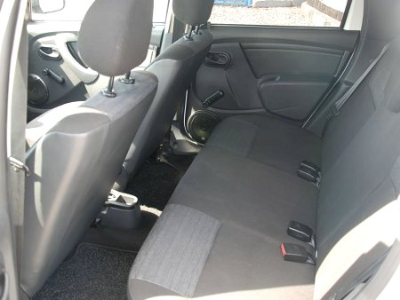 Dacia Duster, 2009 - pohled č. 7