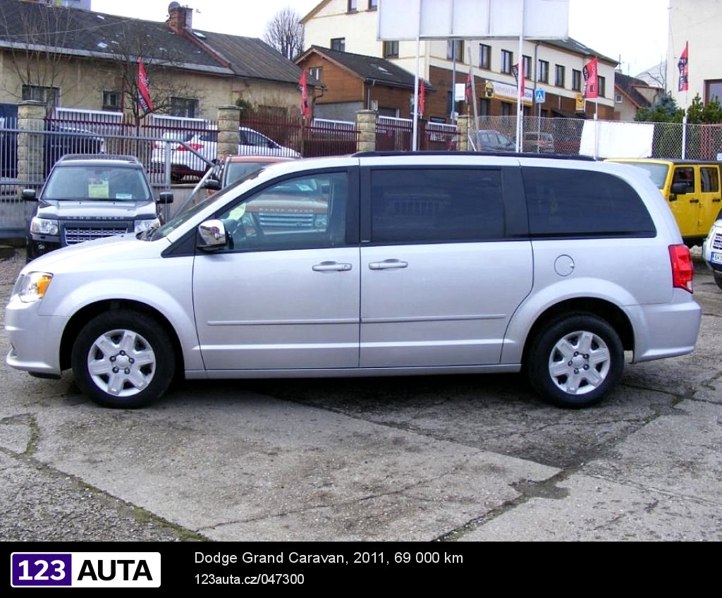 Dodge Grand Caravan, 2011 - pohled č. 4