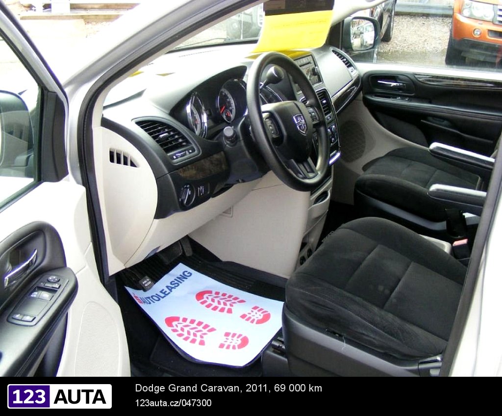 Dodge Grand Caravan, 2011 - pohled č. 9