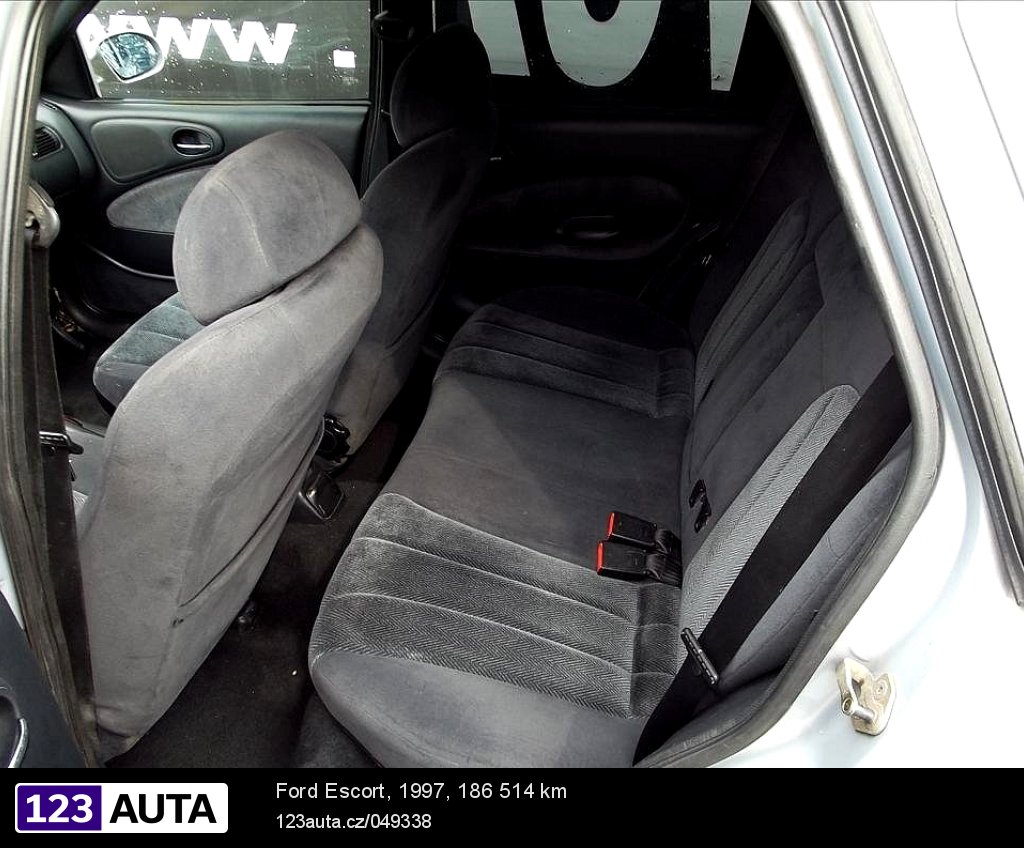 Ford Escort, 1997 - pohled č. 5