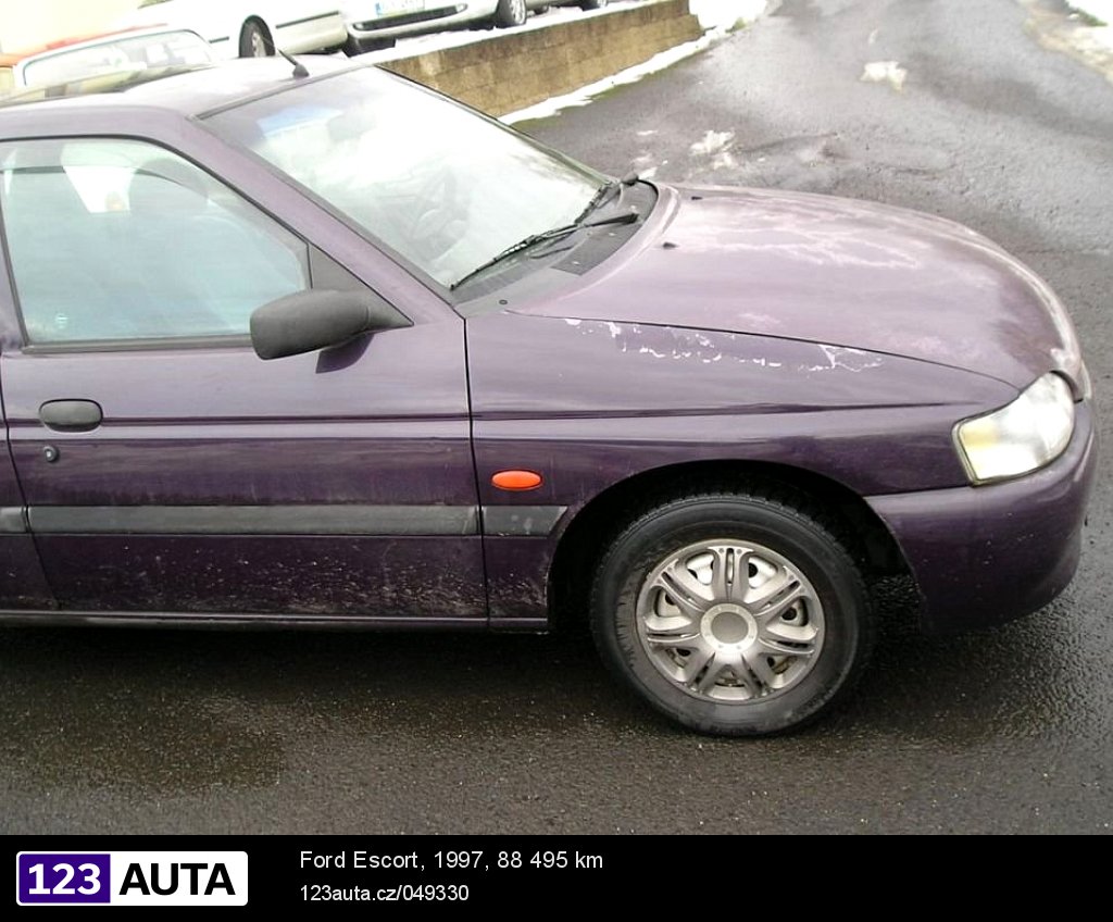 Ford Escort, 1997 - pohled č. 9