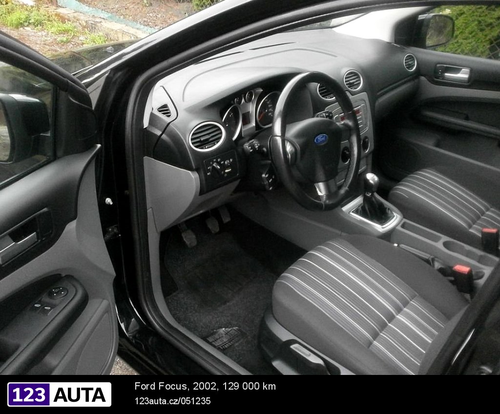 Ford Focus, 2002 - pohled č. 5