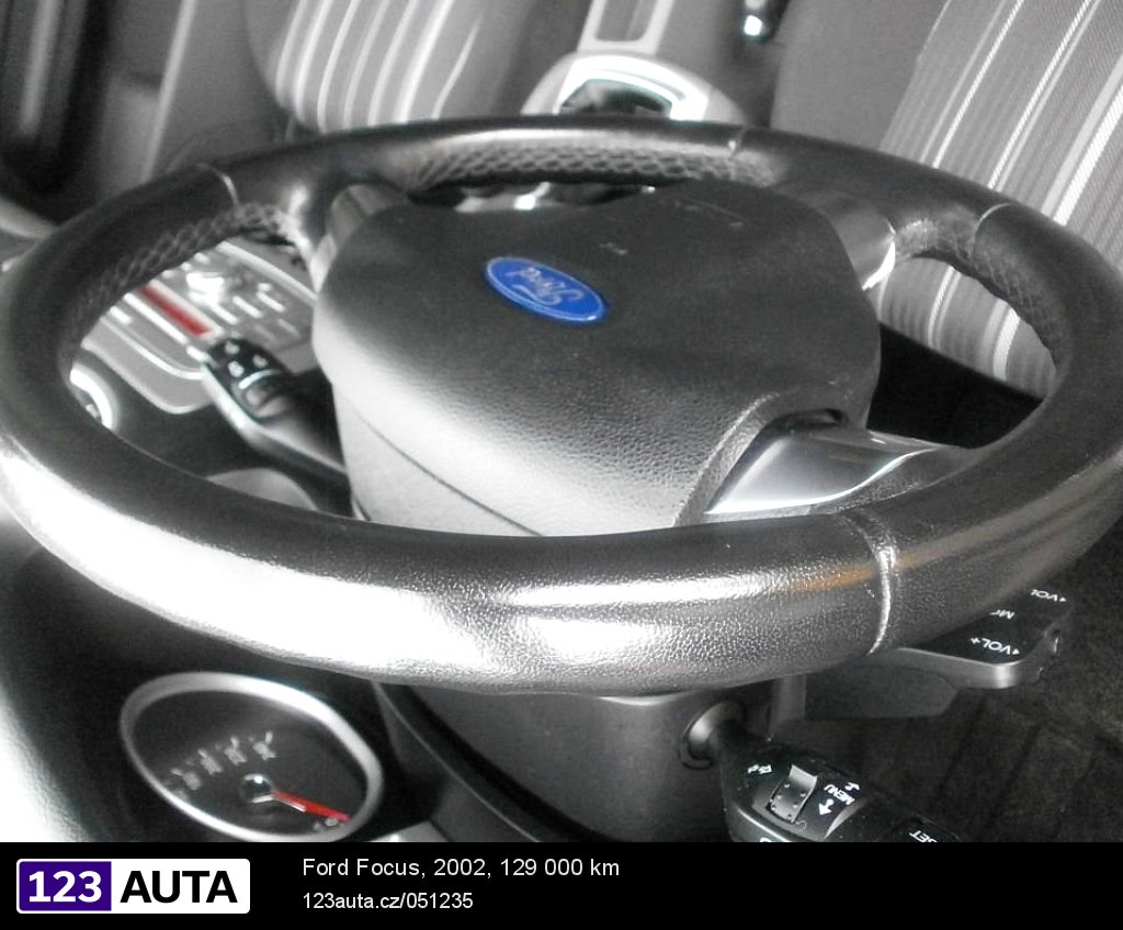Ford Focus, 2002 - pohled č. 8