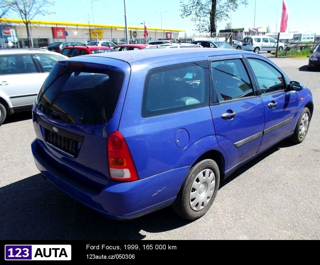 Ford Focus, 1999 - pohled č. 4