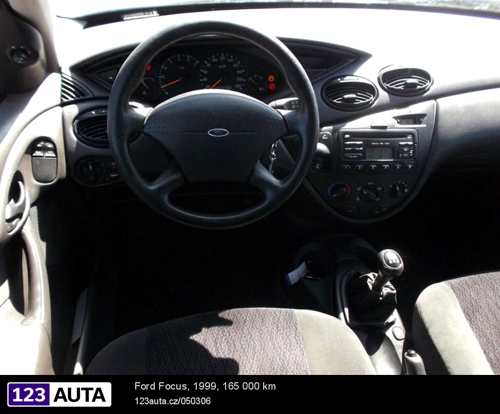 Ford Focus, 1999 - pohled č. 8