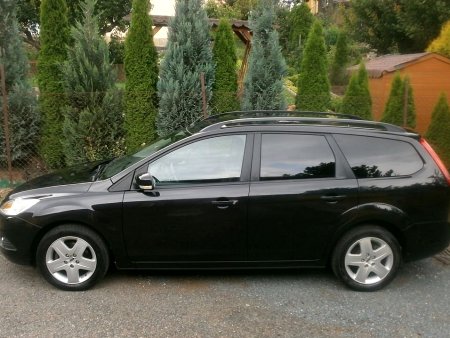 Ford Focus, 2002 - pohled č. 3