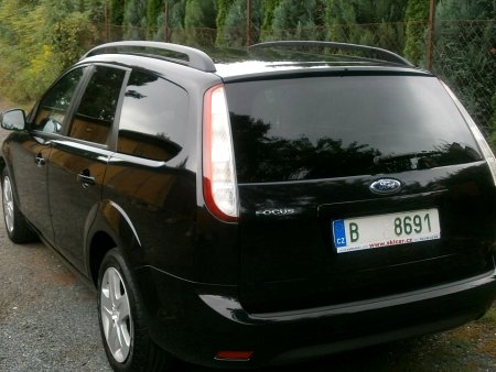 Ford Focus, 2002 - pohled č. 4