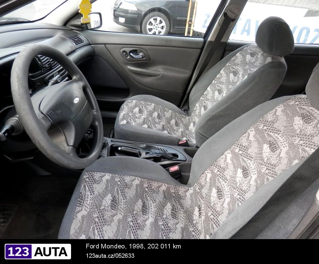 Ford Mondeo, 1998 - pohled č. 9