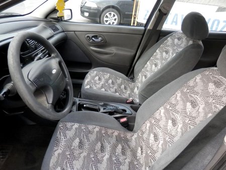 Ford Mondeo, 1998 - pohled č. 9