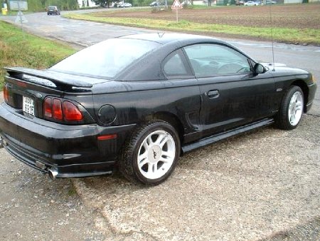Ford Mustang, 1996 - pohled č. 4
