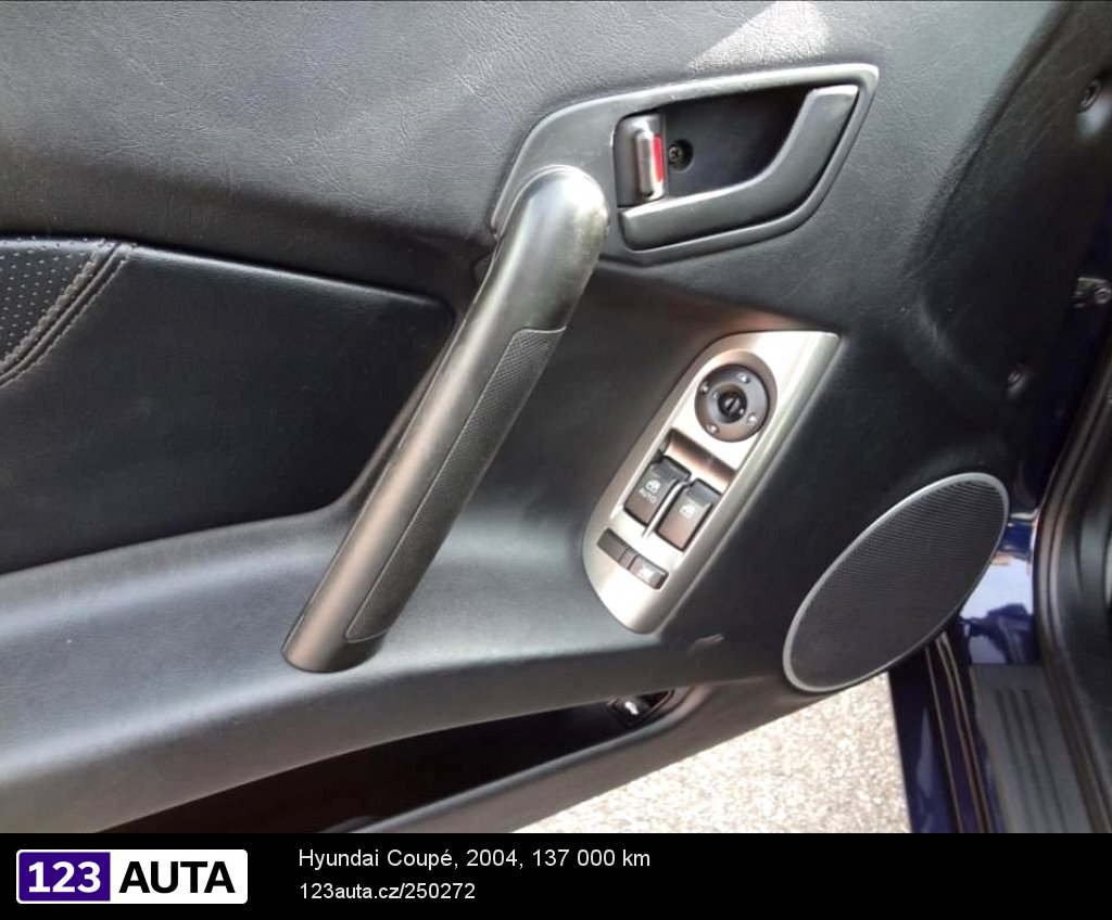 Hyundai Coupé, 2004 - pohled č. 4