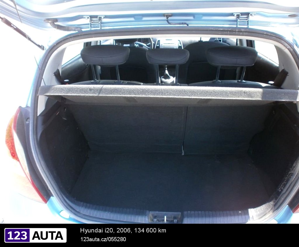 Hyundai i20, 2006 - pohled č. 6