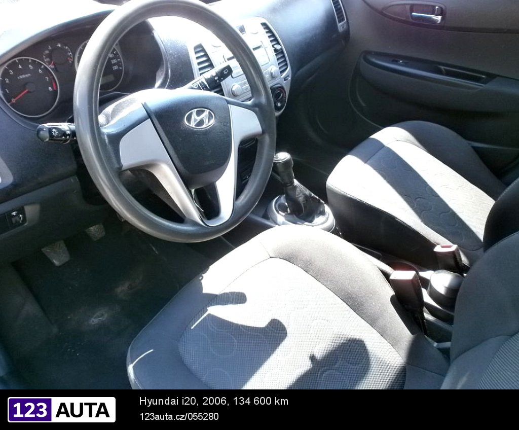 Hyundai i20, 2006 - pohled č. 8