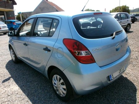 Hyundai i20, 2006 - pohled č. 4
