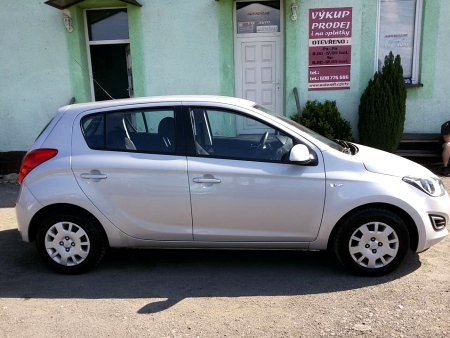 Hyundai i20, 2006 - pohled č. 4