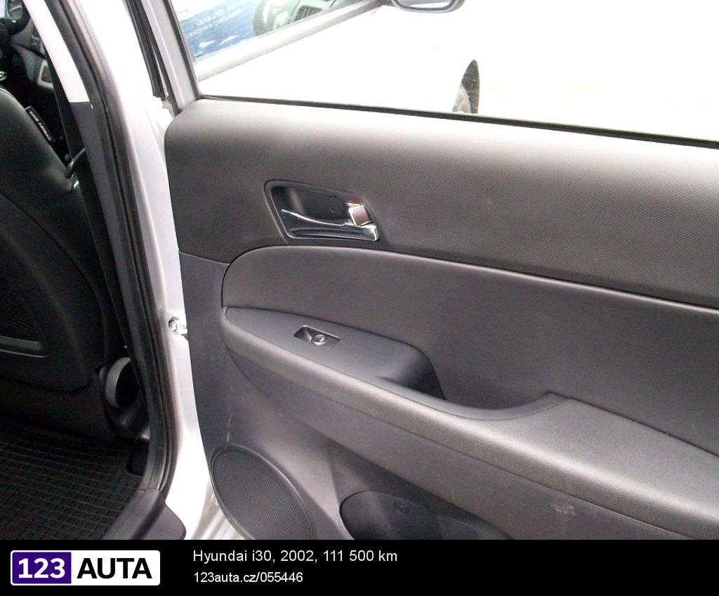 Hyundai i30, 2002 - pohled č. 9