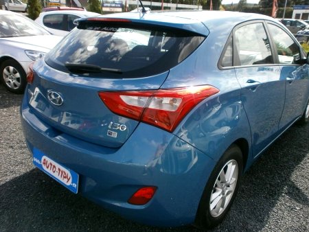 Hyundai i30, 2002 - pohled č. 8