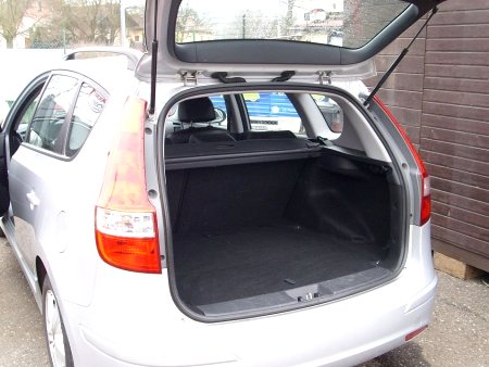 Hyundai i30, 2002 - pohled č. 6